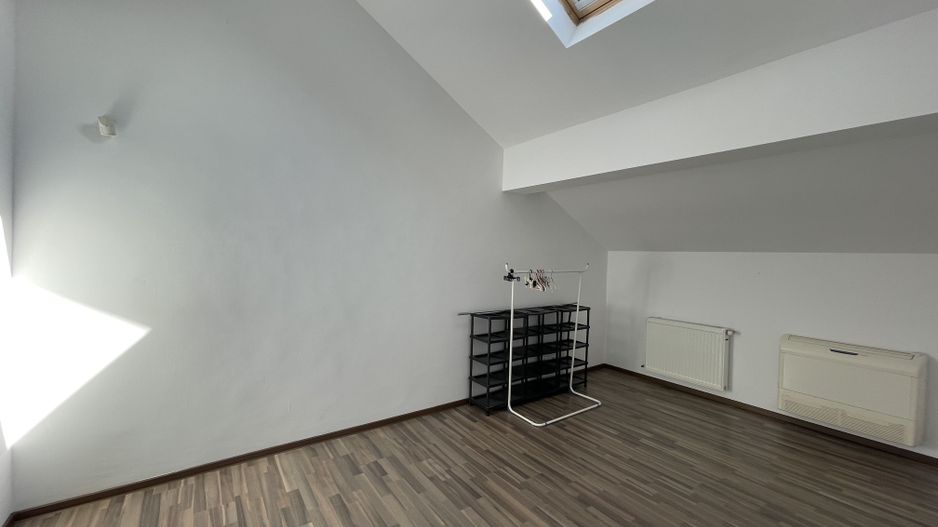 Vilă Individuală Spațioasă în Zona Iancu Nicolae - Poză 16