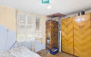 Casă spațioasă cu teren generos, Radna Lipova - Poză 3
