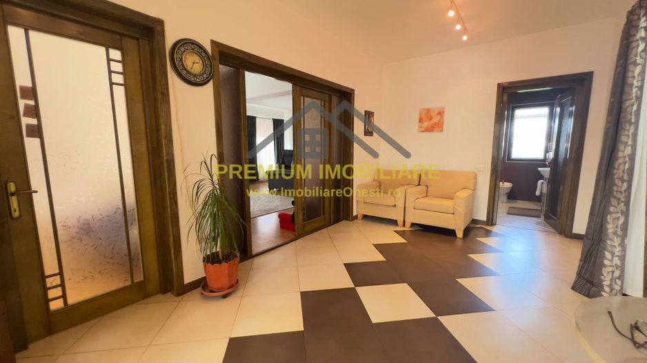 Casa de vanzare - la cheie - Teren 2673 mp - Poză 5
