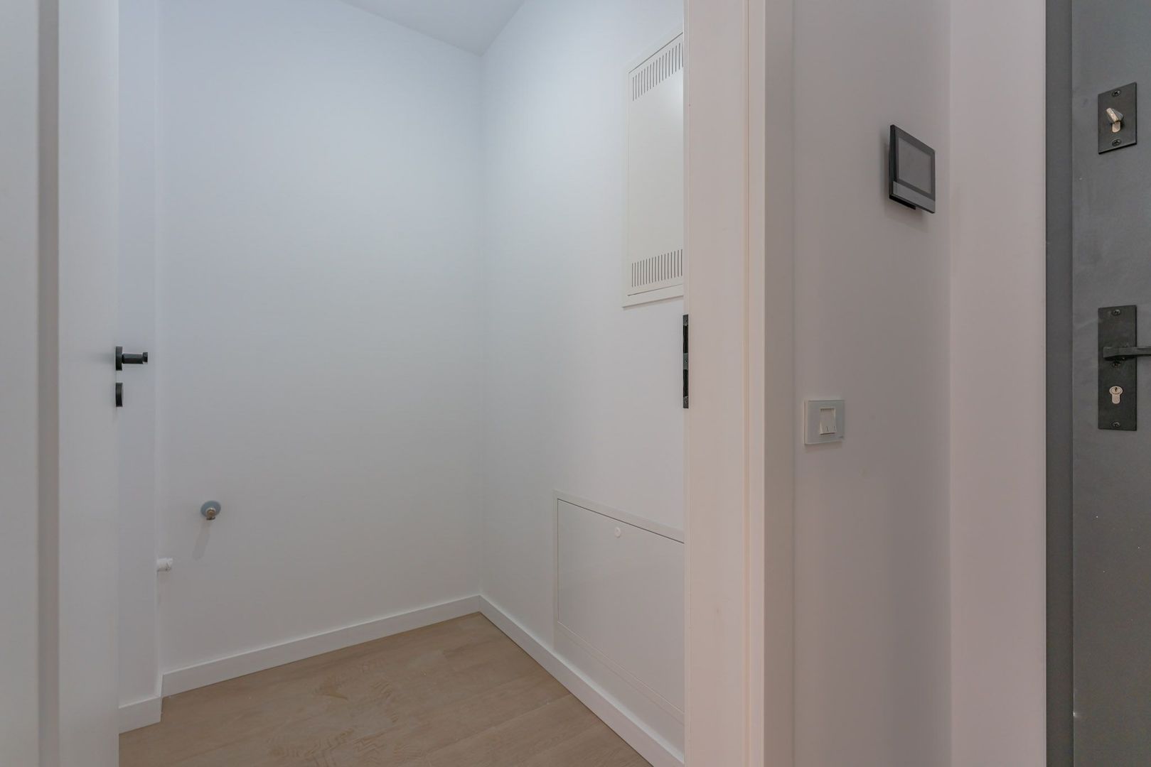 Apartament Decomandat | 53 mp utili + 10 mp balcon | Sala Polivalentă - Poză 9
