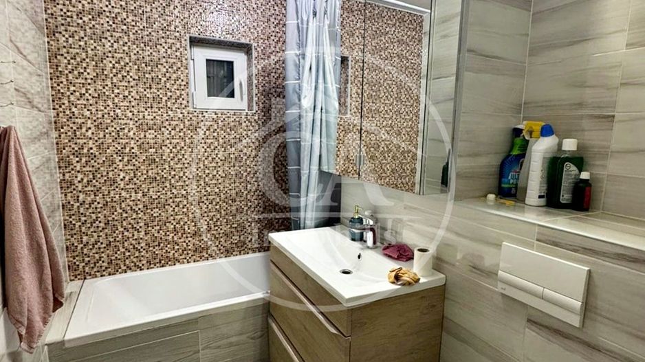 Apartament de închiriat cu 3 camere în zona Rogerius, Oradea - Poză 9