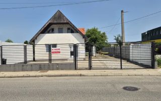 Vand casa pe str. Magnoliei - Poză 1