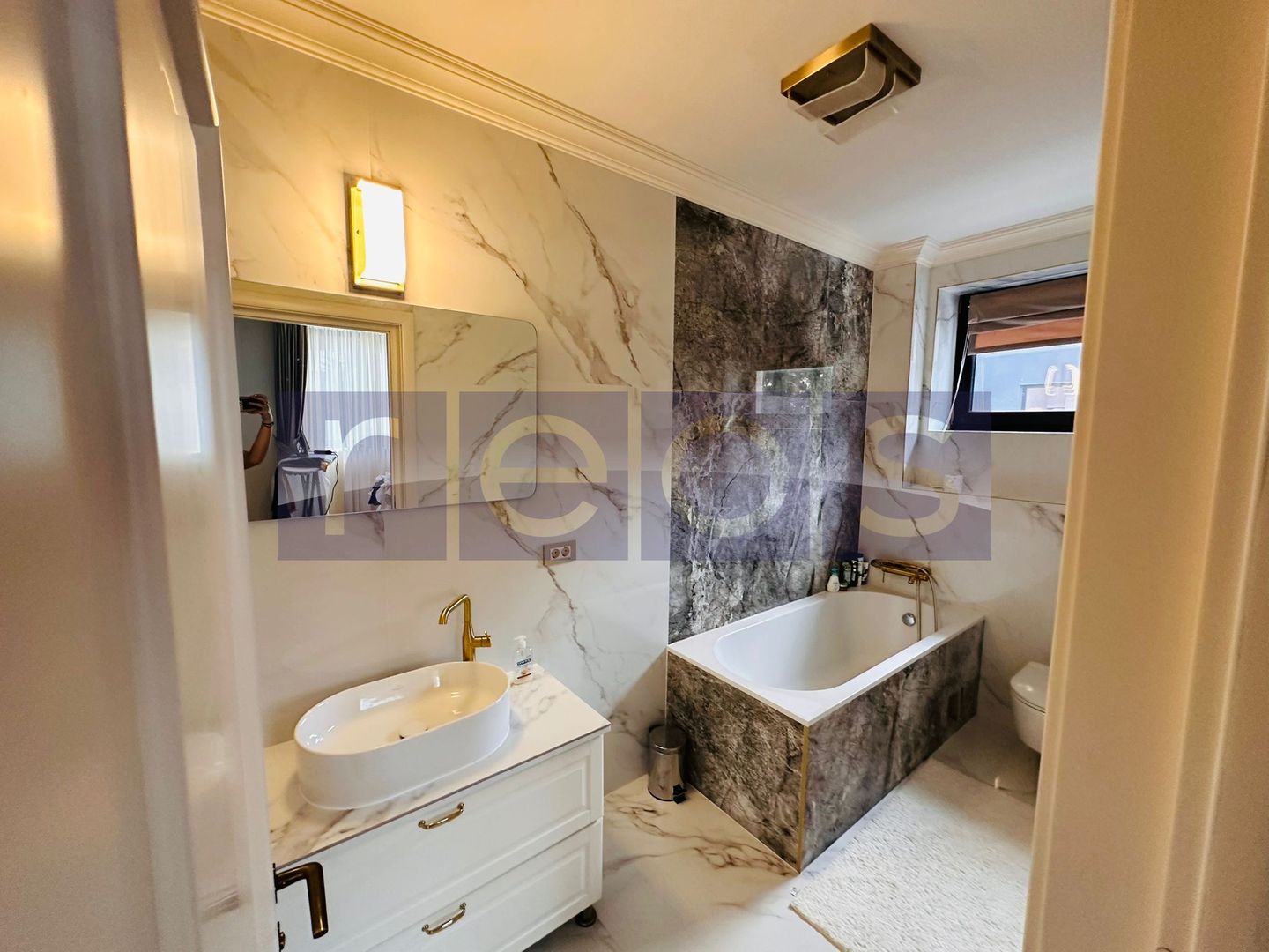 VILA DE LUX | BUFTEA LAC | 8 CAMERE - Poză 31