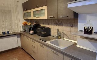 Apartament 3 camere  zona Dambovita - Poză 4