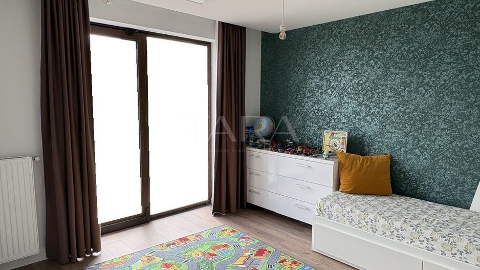 Apartament luminos cu 2 camere, nișă și 2 balcoane. - Poză 3