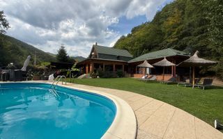 Proprietate cu front la rau si piscina exterioara in Baisoara - Poză 2