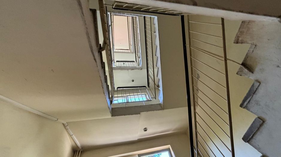 Garsoniera de vanzare  pe strada golescu 12 - Poză 24