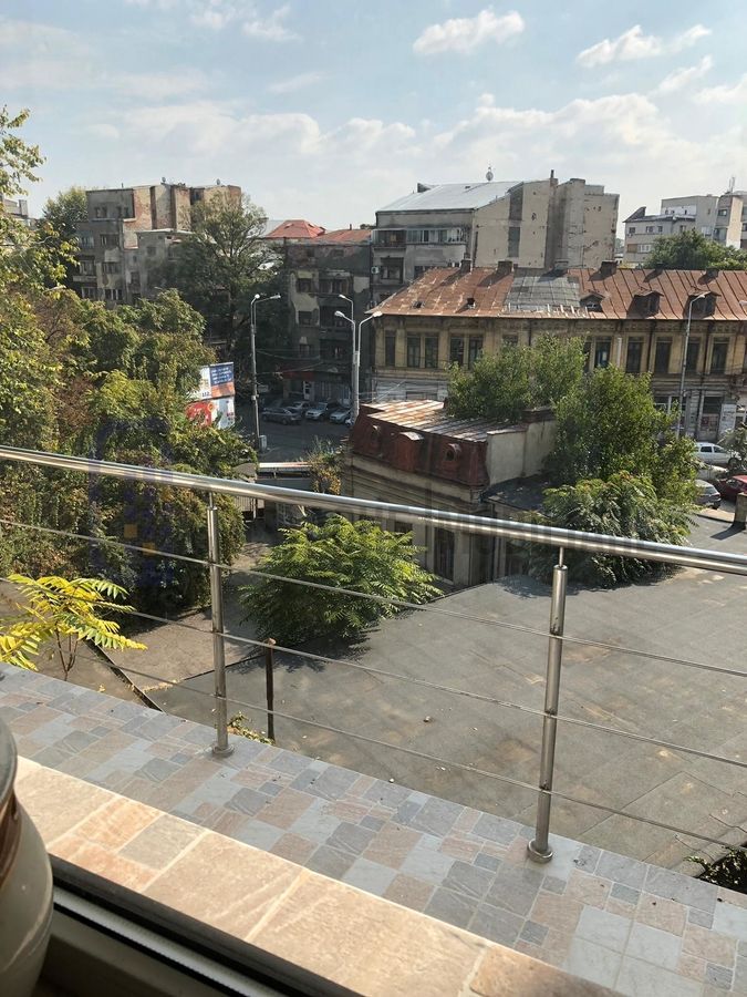 Birou tip duplex_160 mp_contorizare individuala_open space generos + 4 birouri - Poză 7