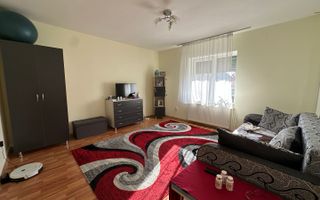 Casă Indiviudala cu 3 camere si 755 mp de teren in Giroc la asfalt. - Poză 6