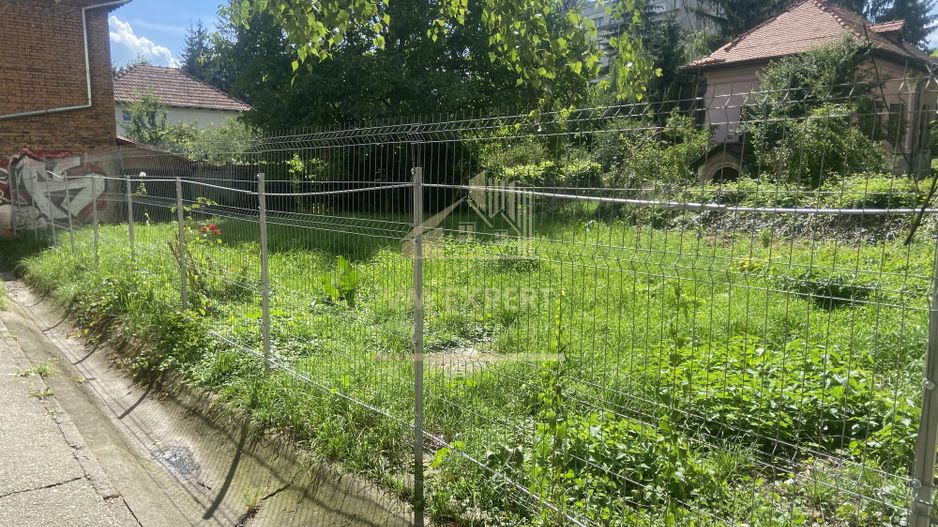 TEREN INTRAVILAN 231 MP, CENTRAL, CAMPULUNG - Poză 1