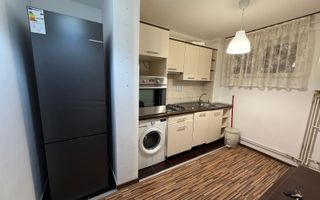Apartament de 3 camere - zona Scriitorilor - PET FRIENDLY - Poză 2