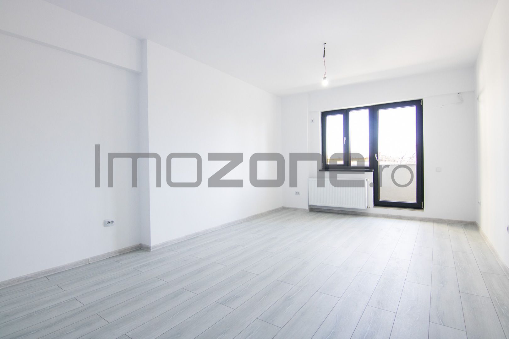 Luna IULIE vine cu -10% REDUCERE - Poză 2