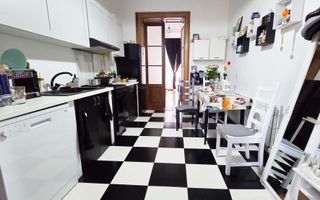 Apartament de vânzare cu tavane înalte, Arad, centru - Poză 8