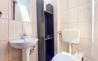 Oportunitate Investițională: Vilă cu Destinație Comercială - Poză 25