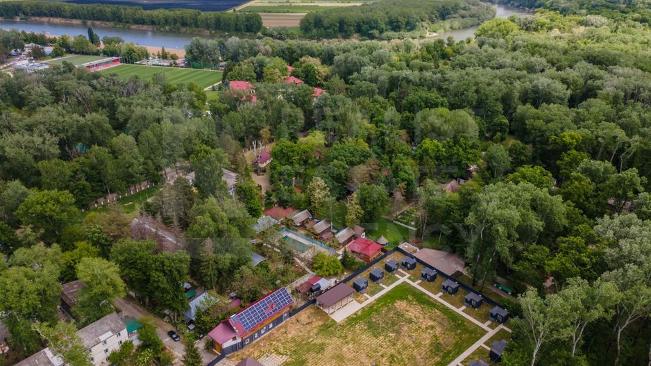 Vânzare bază de odihnă amplasat în centrul or. Vadu lui Vodă. - Poză 46