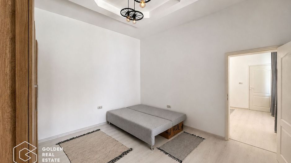 Apartament 2 camere cochet, renovat, curte ingrijita-Piata Catedralei - Poză 6