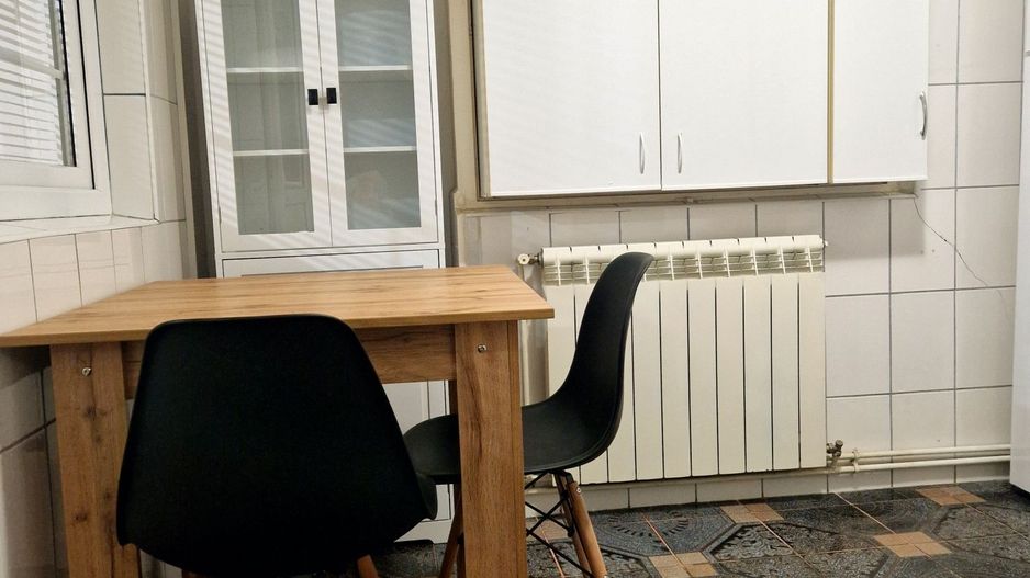 2 camere 60 mp, DECOMANDAT, 1 Mai, vila - Poză 6