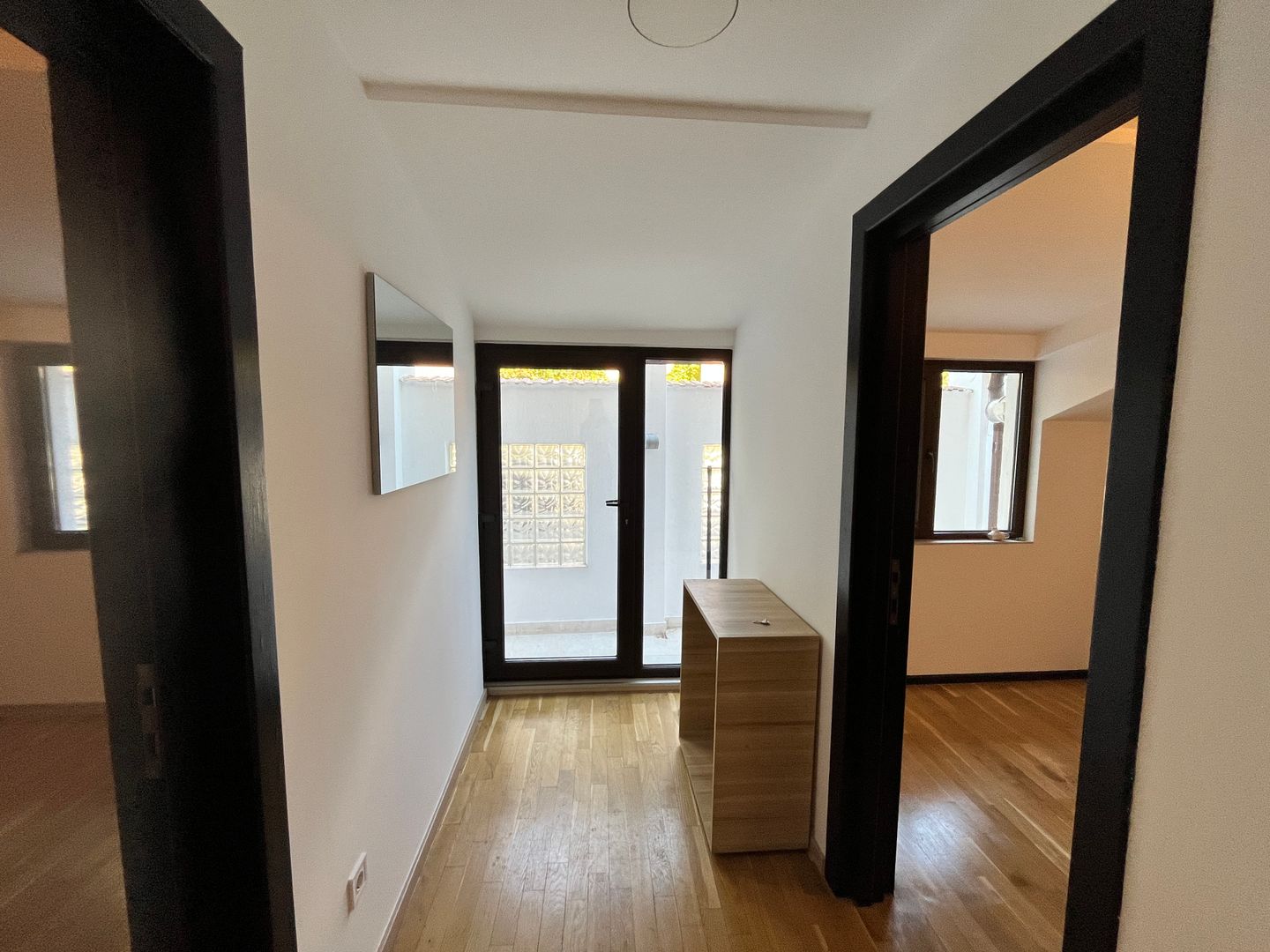 APARTAMENT SUPERB CU 5 CAMERE  LA INCHIRIERE PE SOSEAUA NORDULUI - Poză 17
