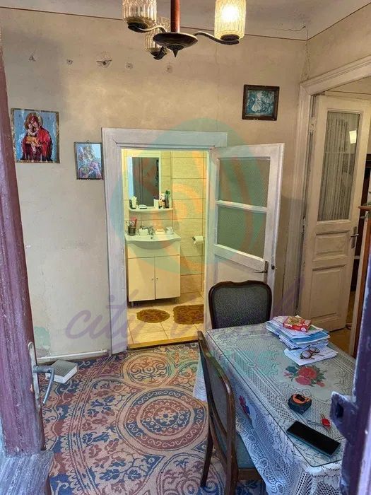 Casa singura in curte la 2 pasi de Calea Calarasilor - Poză 9