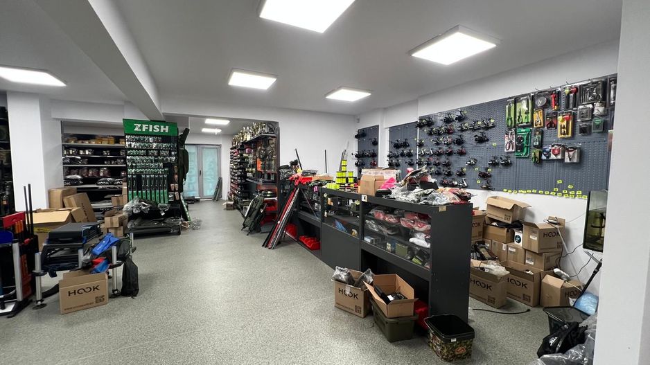 140 mp la Prelungirea Ghencea – Vitrină Stradală - Poză 6