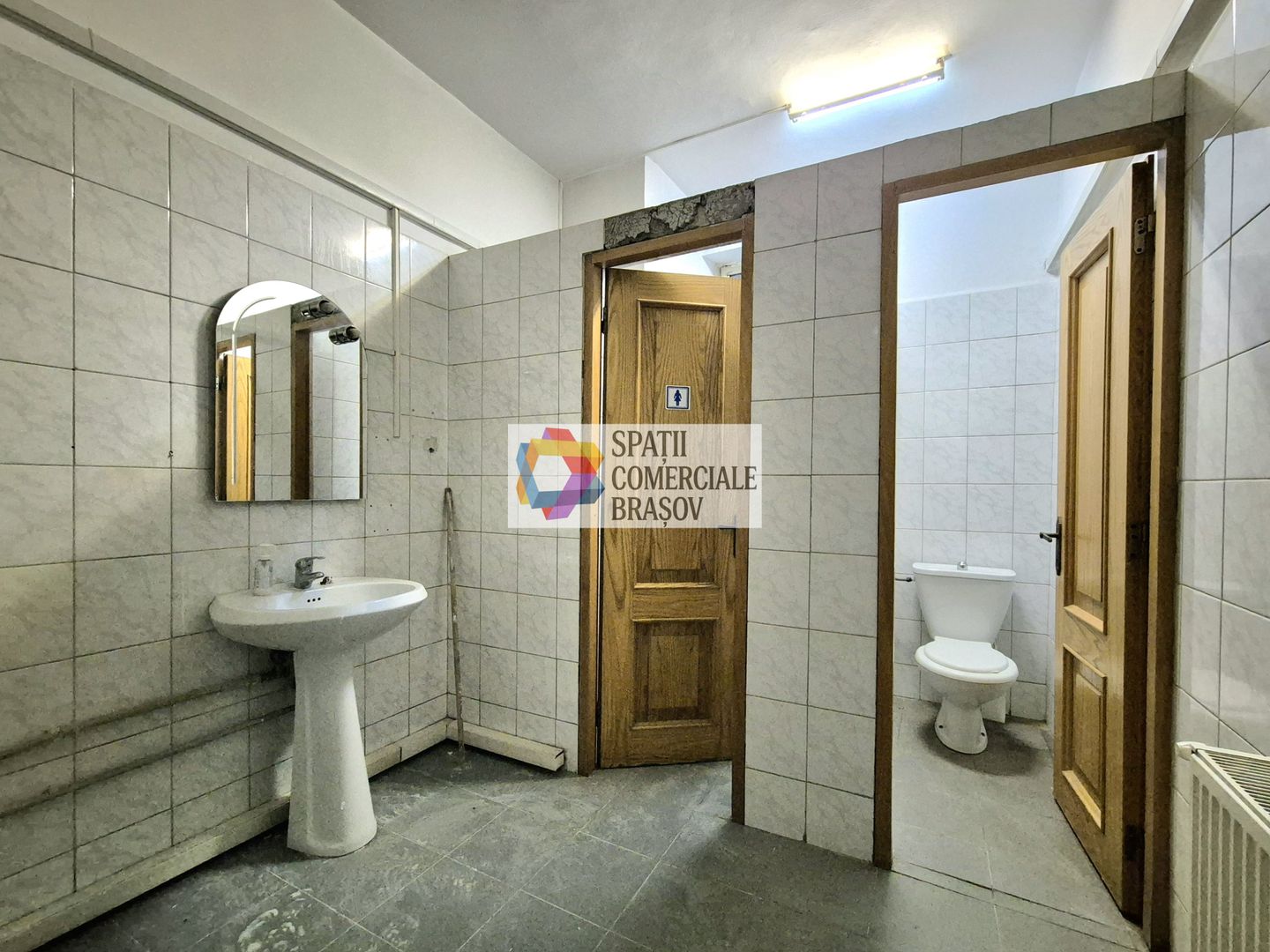 Spațiu comercial cu vad -  200 mp - Poză 8