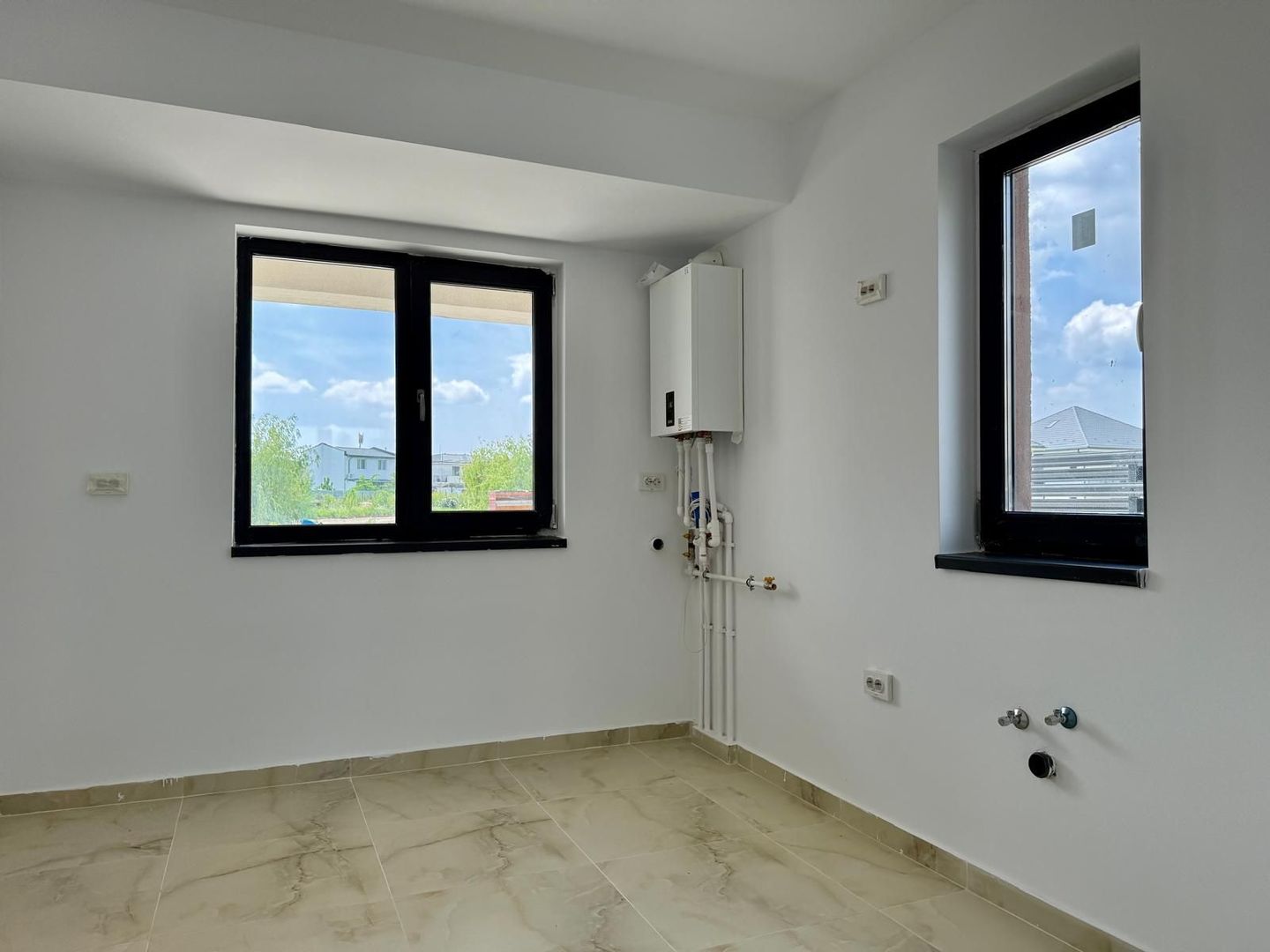 Vilă duplex modernă P+1 cu curte proprie | Otopeni | comision 0% - Poză 10