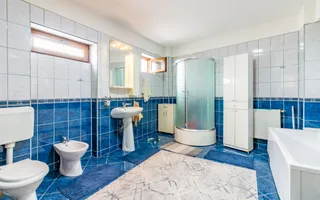 Inchiriere Cladire P+1+M Apusului, 433mp, Curte 900mp, Parcare - Poză 14