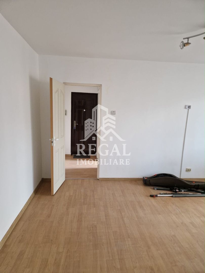 Apartament de vânzare – Micro 5/2, strada Eroilor | Exclusivitate - Poză 2