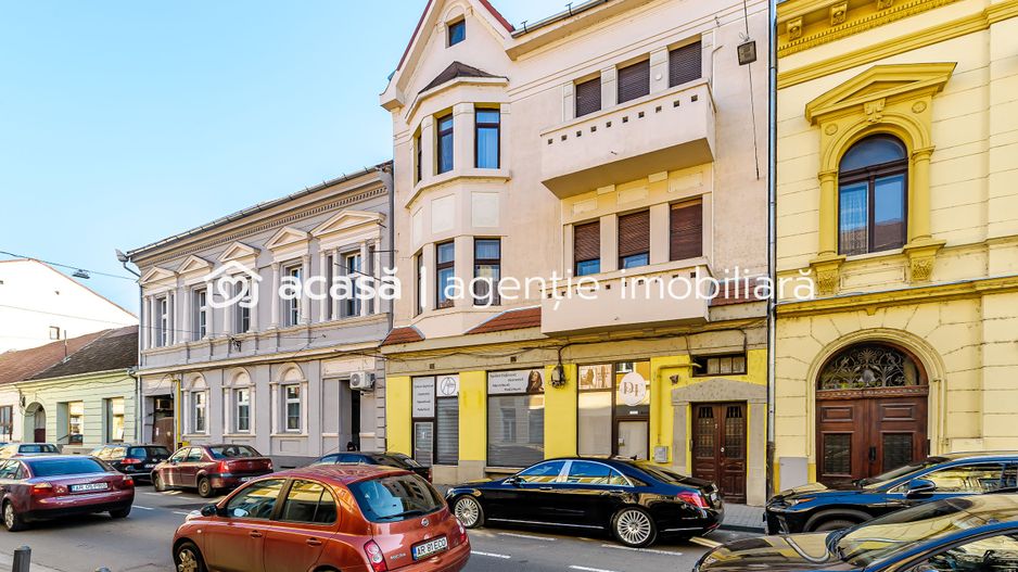 Apartament ultracentral, complet renovat, Strada Eminescu nr. 7 - Poză 1