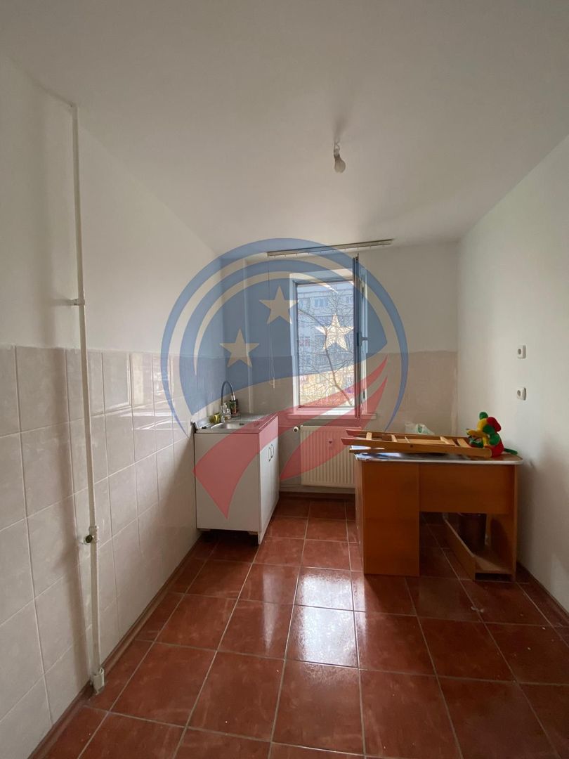 Inchiriere spatiu comercial apartament 2 camere Calea Bucuresti - stomatologie - Poză 4