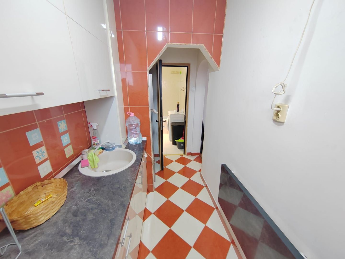 Titan Metrou 1 Decembrie - Poză 8