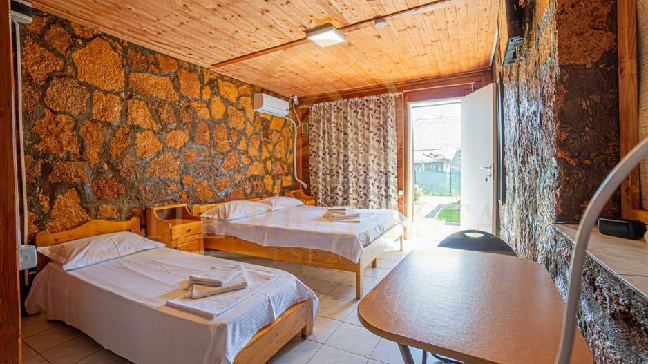 🏖️ Vama Veche – 2 vile turistice, 13 camere, afacere la cheie! - Poză 9