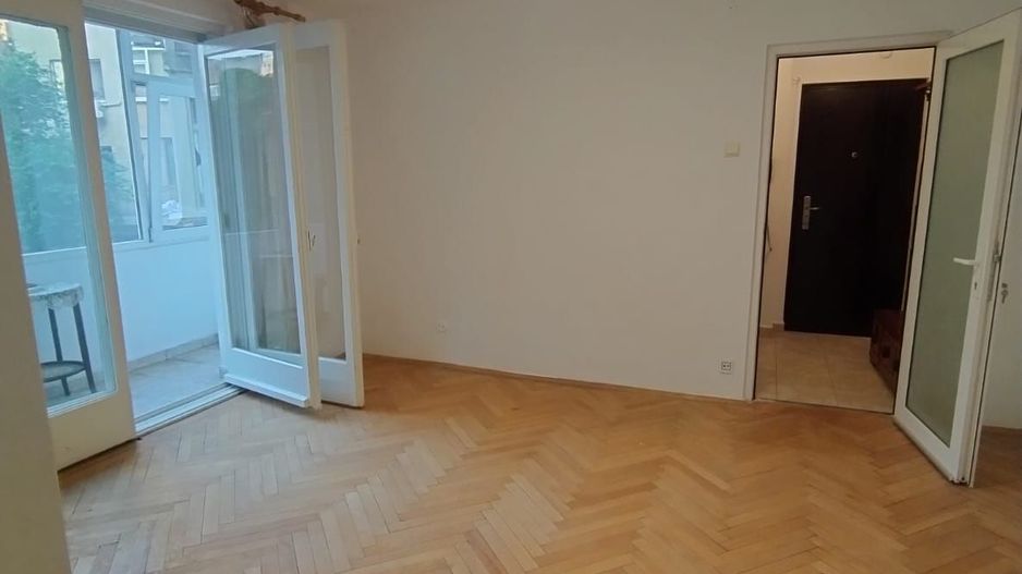 Apartament 2 camere nemobilat, zona Mihail Kogalniceanu-IZVOR - Poză 8