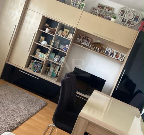 Apartament cu 4 camere decomandate, 2 parcări. Panoramă superbă! - Poză 3