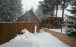 Pensiune 10 camere in statiunea Muntele Baisorii - Poză 25