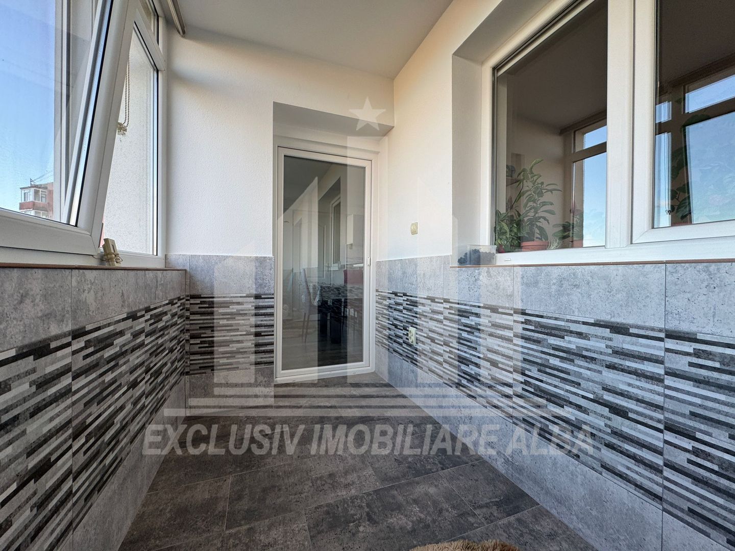 Apartament cu 4 camere de vanzare, Ampoi 2 - Poză 8