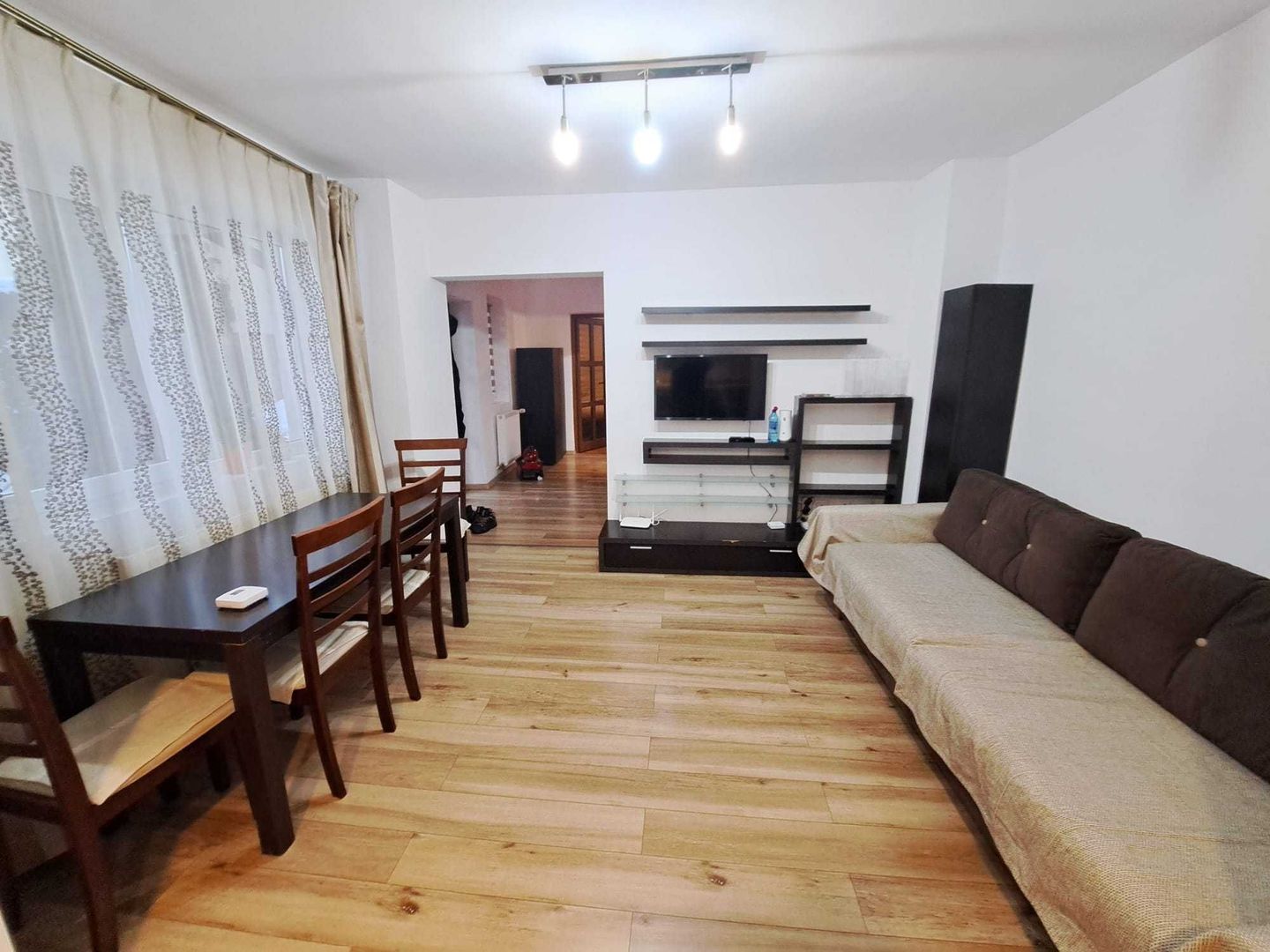 Apartament cu 2 camere | 47 mp | Parcare in curte | Campului - Poză 3