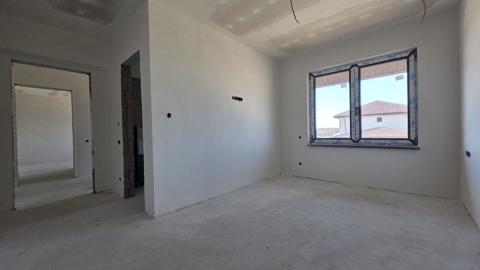 Casa in regim P+1ER de vanzare in Baltoesti - Poză 18