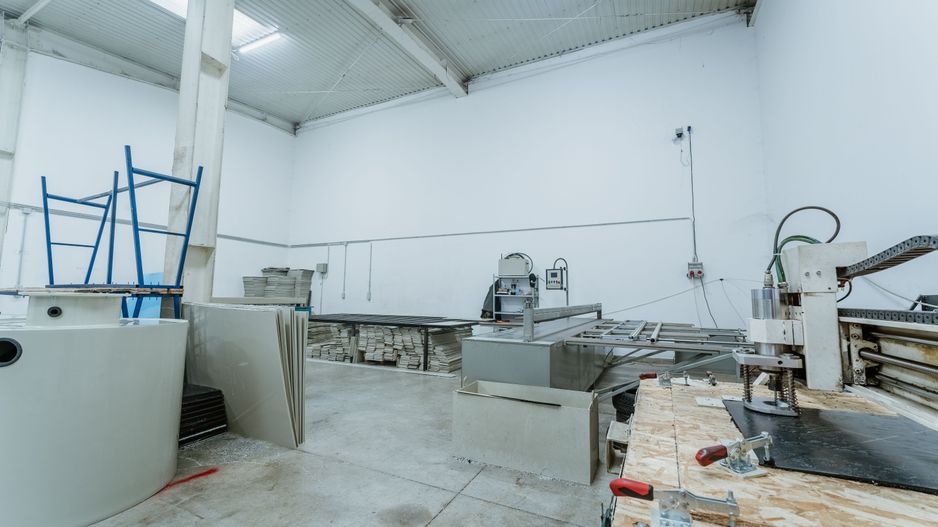 Hală suprafața de 227mp în Arad - Poză 2