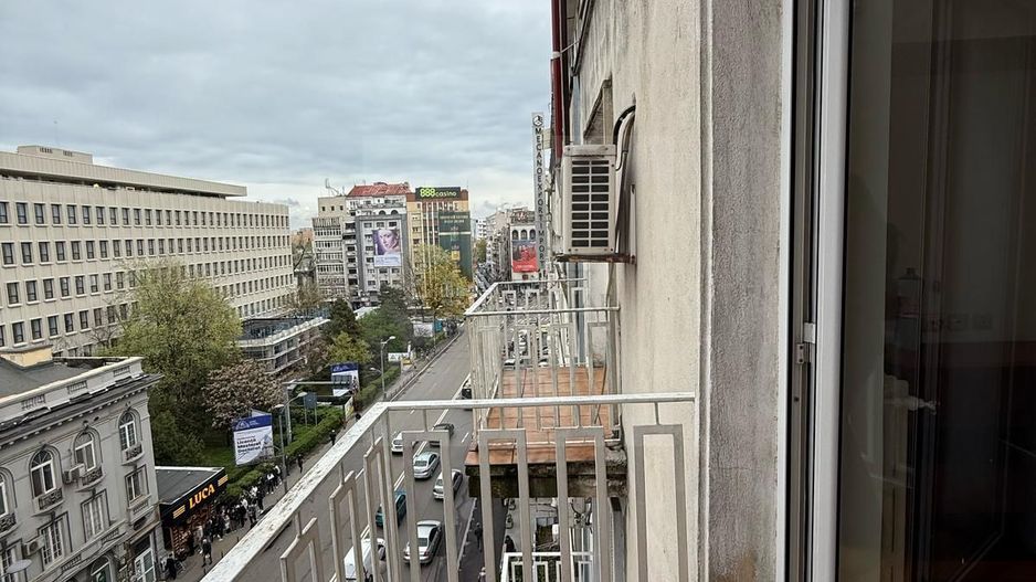 3 camere  | Piata Romana  | Decomandat - Poză 1