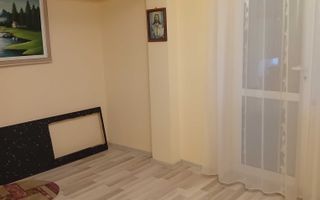 Apartament 3 camere, decomandat, Micro 20 - Poză 1