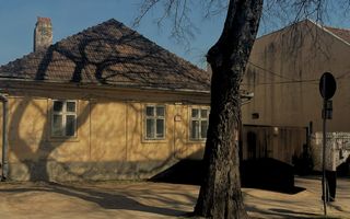 Casă ultracentrală, Oradea – locație premium, potențial excelent - Poză 3