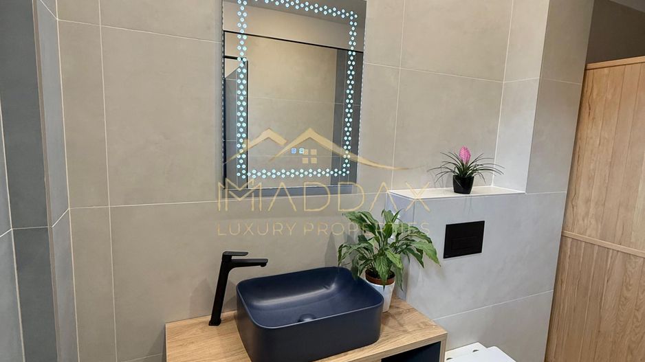 Vilă **6 camere  **451mp // Zona Iancu Nicolae - Poză 27