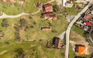 Domeniu de 6.500 mp teren+casa parinteasca,in magia Bucegilor,Moieciu, Brasov. - Poză 12