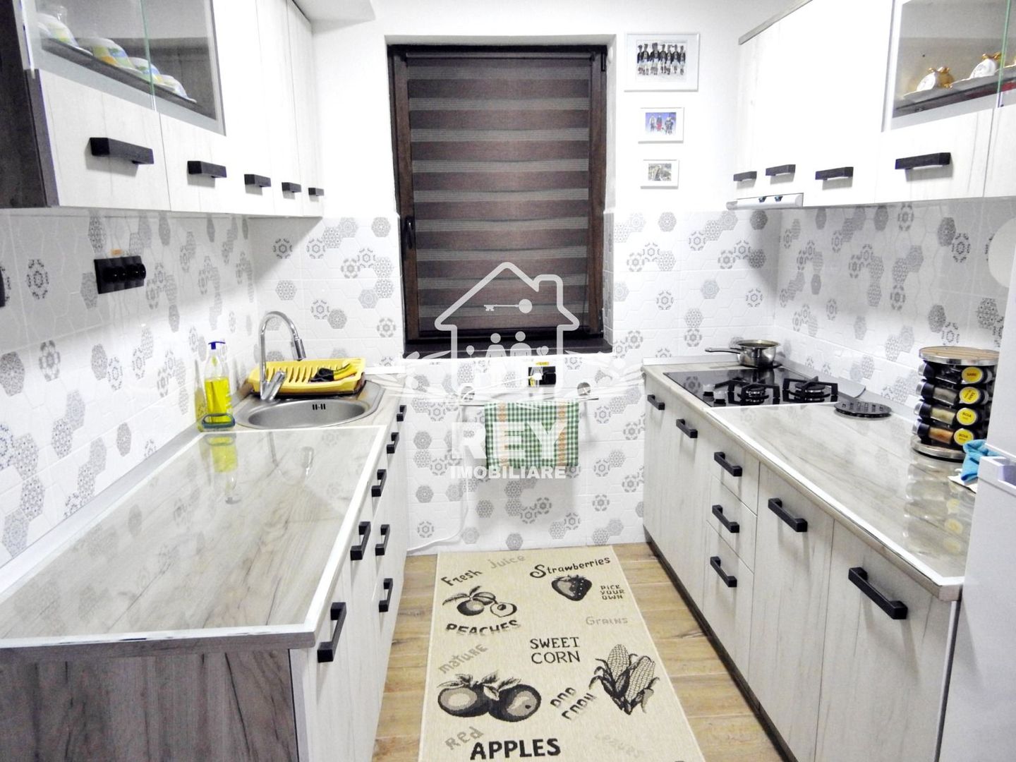 Casa de vacanta / Pensiune de vânzare la 12km de Sibiu - Poză 5