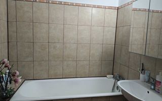 Vânzare apartament 2 camere Titan- aproape Auchan, bloc 1980, boxa - Poză 5