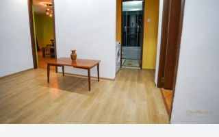 Vânzare de apartament - Poză 1