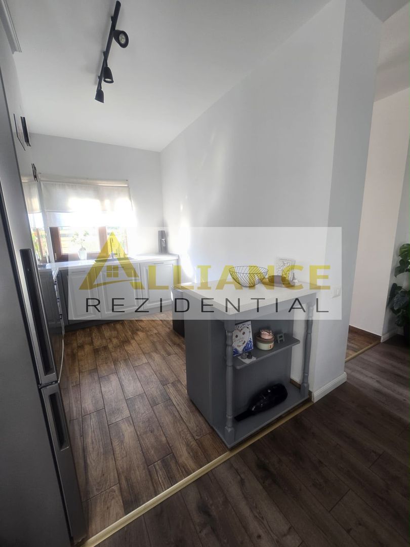 Casă P\+E\+M, complet mobilată, 4 camere, 3 dormitoare, matrimonial - Poză 16