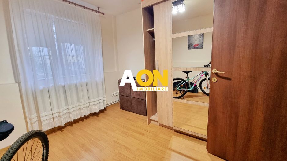 Apartament cu 2 dormitoare, renovat, mobilat, parter inalt, Cetate - Poză 9