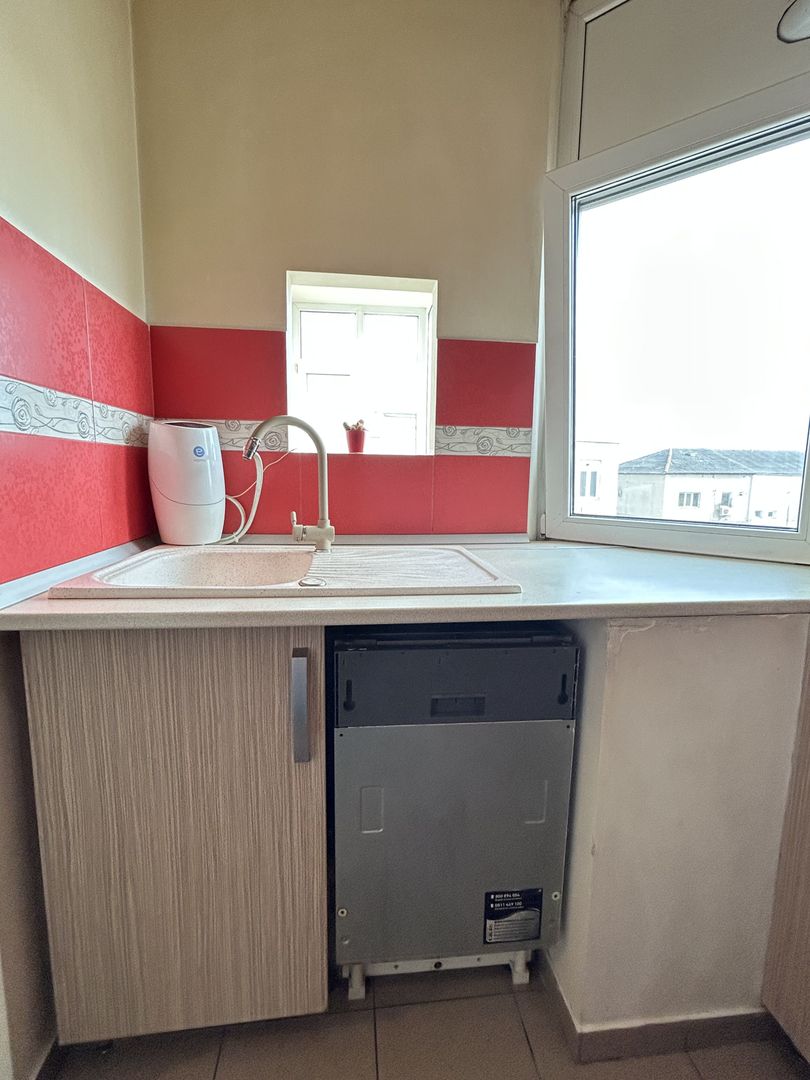 Apartament 4 camere 90 mp loc parcare centrala termica Inel 2 - Poză 4